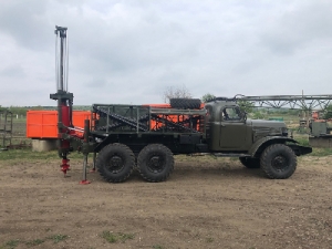 Буровая установка БГМ 1