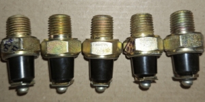 Датчик аварійного тиску мастила ММ111А МАЗ, УРАЛ