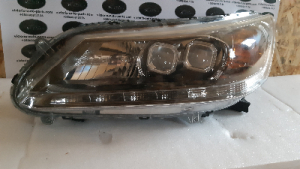 Фара Honda Accord 2012-2015 ксенон левая USA