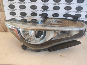 Фара Infiniti Q50 LED правая USA