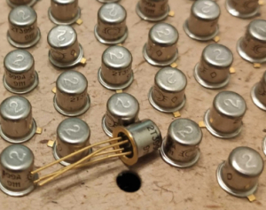 КТ312Б , 2Т316А, 1Т329В, ГТ346А, 2Т363А, 2Т371А, 2Т372А, 1Т403А, ГТ403