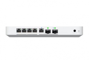 Новый маршрутизатор UXG-Fiber с доставкой