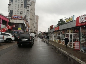 Сдаётся помещение неж фонд метро Позняки 42м2 напротив АТБ и Сильпо