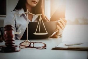 Адвокат Виноградар Київ — правова допомога поруч з Вами