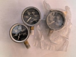 Куплю манометр МТ-60УП