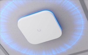 Новая точка доступа Ubiquiti UniFi E7 с доставкой по всей Украине