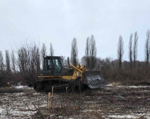 Послуги з розчищення та вирівнювання території