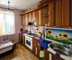 Продам 1- ком. Ильфа и Петрова / Вильямса. Мебель , техника. Газ.