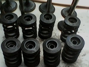продам клапана взборе на Део Ланос 1.5
