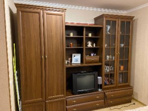 Продам шкаф-стінку та комод в гарному стані