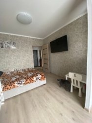 Продаж квартири 44м2 з власним автобусом