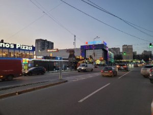 Сдаётся киоск Гната Юри новая конструкция 9м2 большой трафик