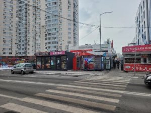 Сдаётся маф метро Позняки ул. Мишуги 4