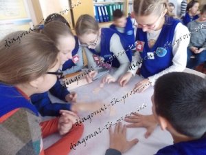 Жилет для девочки школьная форма